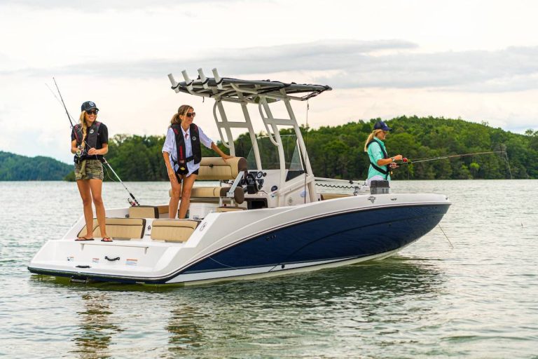 Center Console Boats